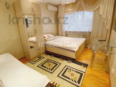 2-комнатная квартира, 42 м², 2/3 этаж посуточно, Ахметова 6 за 25 000 〒 в Алматы, Турксибский р-н