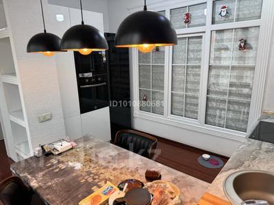 2-бөлмелі пәтер · 75 м² · 11/12 қабат, толе би — Варламова, бағасы: 60 млн ₸ в Алматы, Алмалинский р-н
