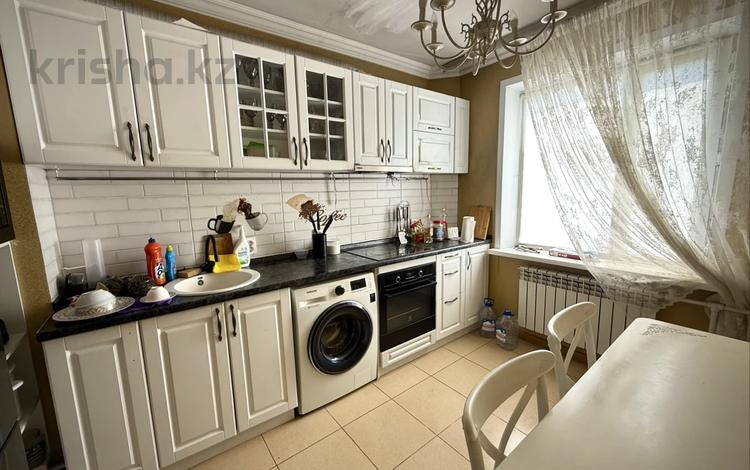 4-комнатная квартира · 80 м², мкр Юго-Восток, мкр Степной 2 за 28.5 млн ₸ в Караганде, Казыбек би р-н — фото 2