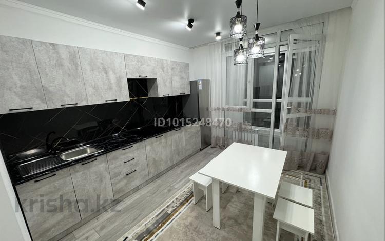 2-бөлмелі пәтер · 78 м² · 6/9 қабат, Толе би 285/8к14, бағасы: 380 000 ₸ в Алматы, Ауэзовский р-н — фото 2