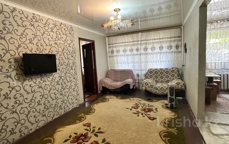 2-бөлмелі пәтер, 44 м², 1/5 қабат, Майкудук, 13й микрорайон 6, бағасы: ~ 9.4 млн 〒 в Караганде, Алихана Бокейханова р-н — фото 2