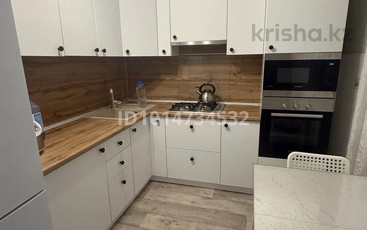 2-бөлмелі пәтер · 40 м² · 3/5 қабат, 10 микрорайон 14 дом, бағасы: 190 000 ₸ в Аксае — фото 2