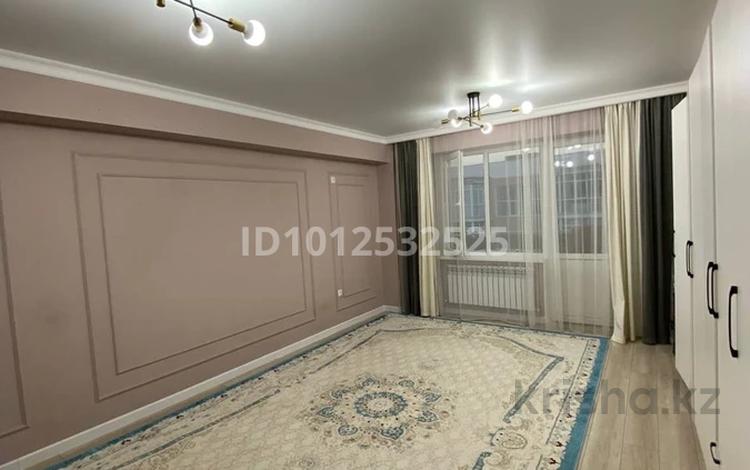 1-комнатная квартира · 56 м² · 5/5 этаж, Абылай хана 2/5 за 180 000 ₸ в Каскелене — фото 2