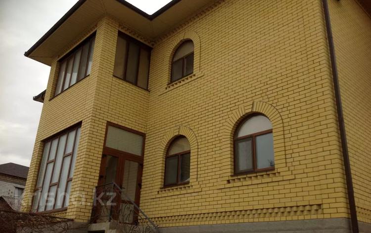 Отдельный дом • 8 комнат • 504 м² • 12 сот., Мкр. Ак Шагала 8 за 165 млн 〒 в Атырау — фото 9
