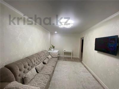 3-комнатная квартира · 62 м² · 2/5 этаж, Майкудук, Мкр Восток-2 за 18.5 млн ₸ в Караганде, Алихана Бокейханова р-н
