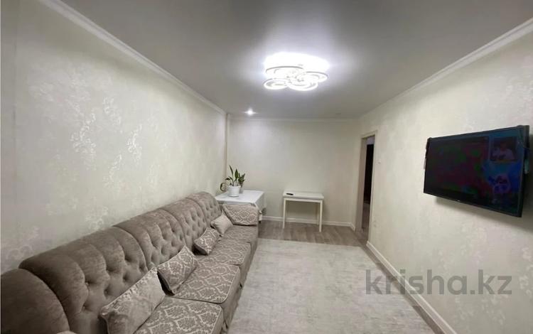 3-бөлмелі пәтер · 62 м² · 2/5 қабат, Майкудук, Мкр Восток-2, бағасы: 18.5 млн ₸ в Караганде, Алихана Бокейханова р-н — фото 3