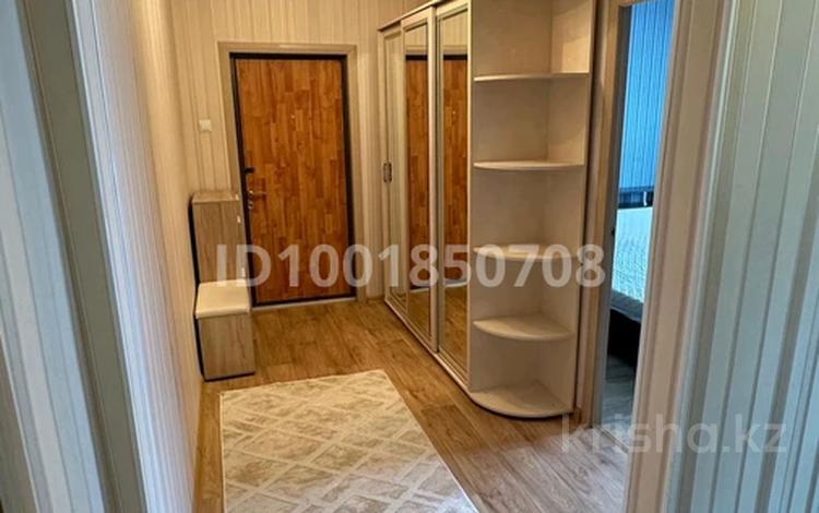 2-комнатная квартира · 55 м² · 3 этаж, 5 микрорайон 39 дом за 165 000 ₸ в Аксае — фото 2
