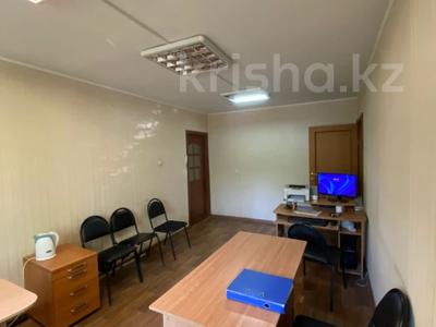 2-комнатная квартира · 45 м² · 1/5 этаж, Желтоксана — Богенбай батыра за 14 млн 〒 в Астане, Сарыарка р-н