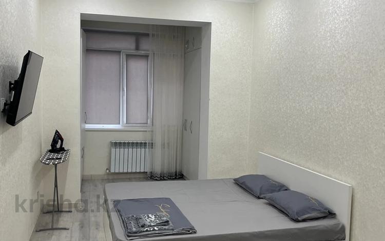 1-комнатная квартира · 45 м² · 3/7 этаж, 17-й мкр 110 за 10 000 ₸ в Актау — фото 2