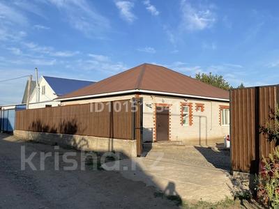 Отдельный дом · 3 комнаты · 120 м² · 10 сот., Еловая 72 за 15 млн ₸ в Актобе, жилой массив Кирпичный