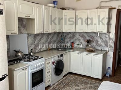 2-комнатная квартира · 59 м² · 5/5 этаж, Арай-2 14 за 15 млн 〒 в Таразе