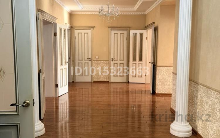 4-бөлмелі пәтер · 120 м² · 2/9 қабат, Миржакыпа Дулатова 27б, бағасы: 380 000 ₸ в Кокшетау — фото 2