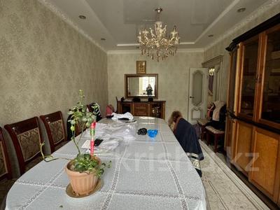 4-комнатная квартира, 90 м², 2/5 этаж, мкр Сайрам — Еримбетова за 31 млн 〒 в Шымкенте, Енбекшинский р-н