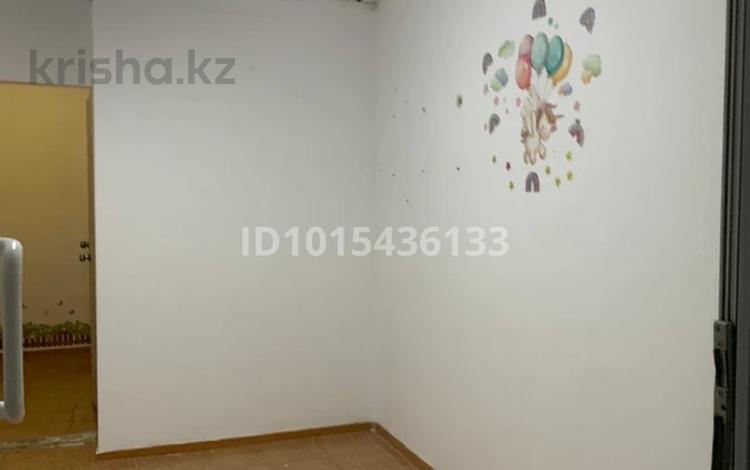 Свободное назначение, магазины и бутики · 6 м² за 50 000 ₸ в Актобе, мкр 8 — фото 2