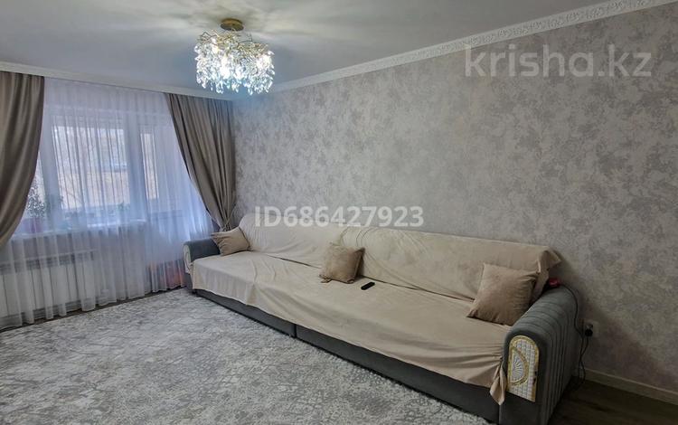3-комнатная квартира, 61 м², 2/5 этаж, Байконурова 112 за 21 млн 〒 в Жезказгане — фото 15