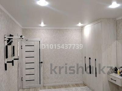 3-бөлмелі пәтер · 63 м² · 2/5 қабат, 17-шағынаудан, Майкудук, 17й микрорайон 38, бағасы: 19.5 млн ₸ в Караганде, Алихана Бокейханова р-н