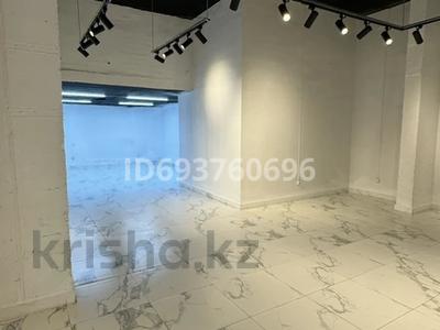 Свободное назначение, офисы, магазины и бутики, склады, салоны красоты, образование, кабинеты и рабочие места, студии · 75 м² за 300 000 〒 в Астане, Алматы р-н