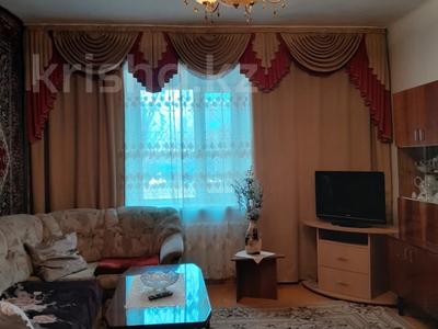 3-бөлмелі пәтер, 81 м², 1/3 қабат, Майкудук, Майкудук Магнитогорская, бағасы: 18.5 млн 〒 в Караганде, Алихана Бокейханова р-н