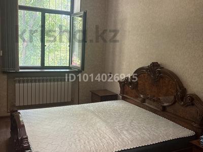 2-бөлмелі пәтер · 48 м² · 2/3 қабат, Казыбек би 12 — Казыбек би и Турысова, бағасы: 20 млн ₸ в Шымкенте, Аль-Фарабийский р-н