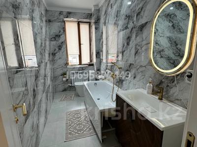 Жеке үй · 5 бөлме · 350 м², Достык 30а, бағасы: 200 000 〒 в Бурабае