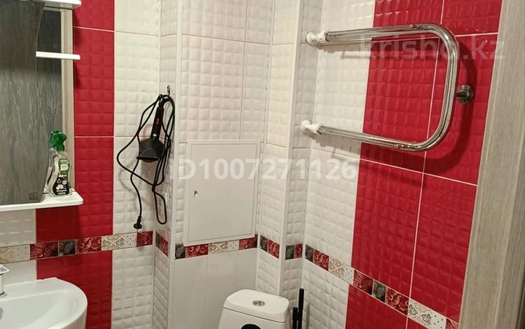 2-комнатная квартира · 45 м² · 1/5 этаж, Абая 33 — Абая жумабаева Назарбаева за 20 000 ₸ в Петропавловске — фото 2