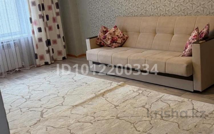 2-комнатная квартира · 69 м² · 5/25 этаж, Микрорайон Байкена Ашимова 26 за 24 млн ₸ в Караганде, Казыбек би р-н — фото 2