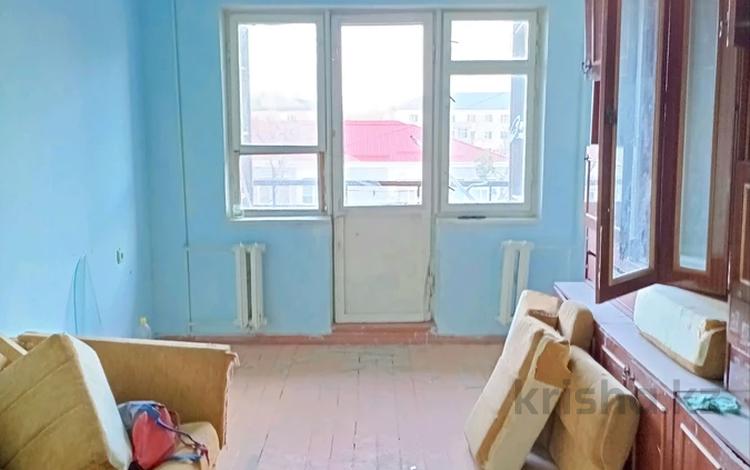 3-комнатная квартира, 60 м², 4/5 этаж, улица Сатпаева 2 за 12.5 млн 〒 в Таразе — фото 2