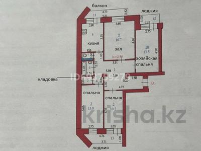 4-комнатная квартира, 92 м², 4/10 этаж, мкр 11 37 — 9 школа-гимназия за 28 млн 〒 в Актобе, мкр 11