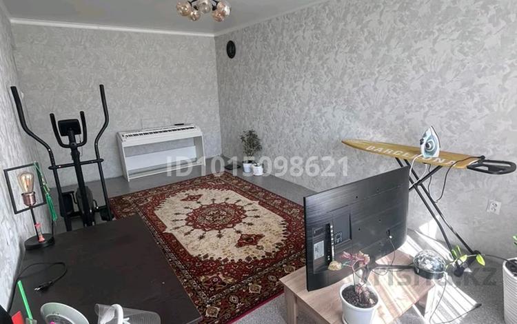 2-бөлмелі пәтер · 55 м² · 4/5 қабат, Стрелковая 13, бағасы: 18 млн ₸ в Актобе — фото 2
