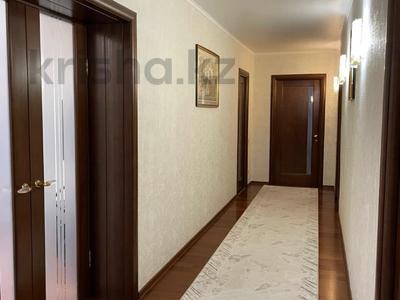 5-комнатная квартира · 215.2 м² · 8/9 этаж, абулхаир хана за 65 млн ₸ в Актобе