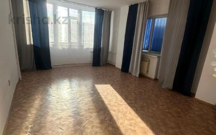 1-комнатная квартира · 59 м² · 9/10 этаж, пр. Алии Молдагуловой за 14.9 млн ₸ в Актобе — фото 2