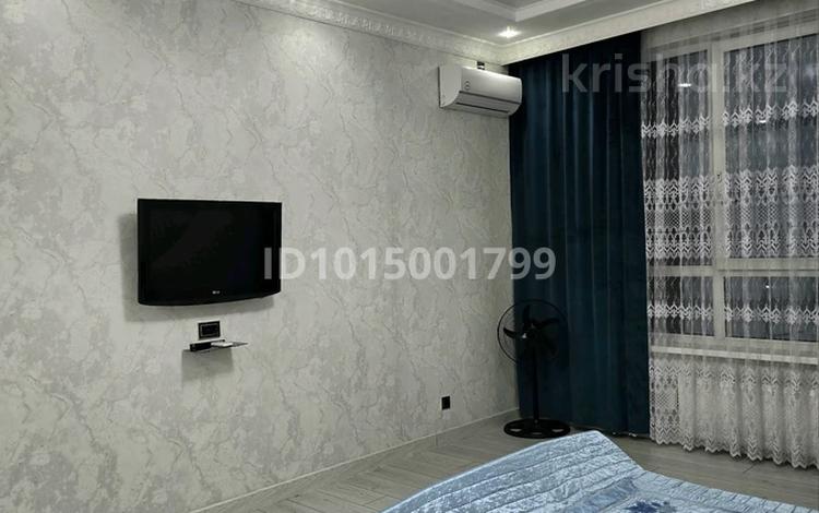 1-комнатная квартира · 49 м² · 8/9 этаж, мкр Нурсат 2, Назарбаева 14/1 за 240 000 ₸ в Шымкенте, Каратауский р-н — фото 2