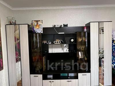 Пәтерлер в Актюбинской обл.: 1-бөлмелі пәтер · 46 м² · 1/9 қабат, мкр. Алтын орда, мкр. Алтын орда проспект Тәуелсіздік, бағасы: ~ 16.6 млн 〒 1-бөлмелі пәтер · 46 м² · 1/9 қабат, мкр. Алтын орда, мкр. Алтын орда проспект Тәуелсіздік, бағасы: ~ 16.6 млн 〒 в Актобе
