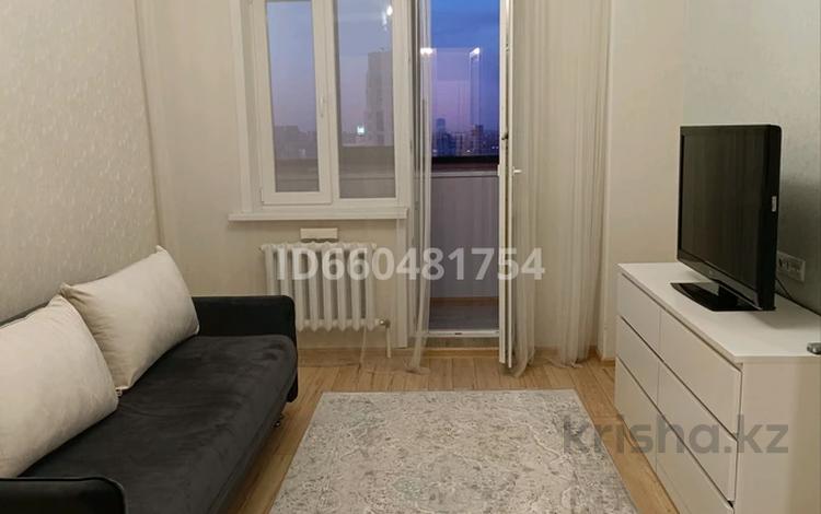 1-комнатная квартира · 40 м² · 18/19 этаж, Кабанбай-батыра 4/2 за 220 000 ₸ в Астане — фото 10