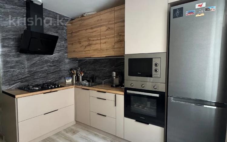 3-комнатная квартира · 74.6 м² · 1/5 этаж, мкр Аксай-3Б за 40 млн ₸ в Алматы, Ауэзовский р-н — фото 22