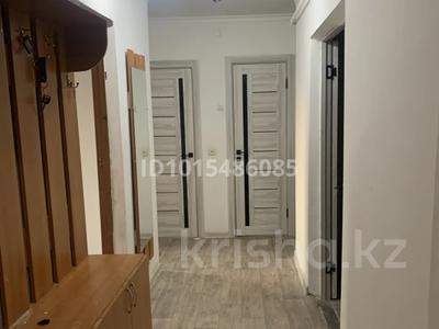3-бөлмелі пәтер · 61 м² · 2/5 қабат, нефтяников 22, бағасы: 13 млн ₸ в Актобе, мкр Гормолзавод