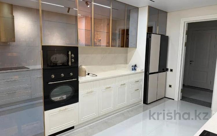 3-бөлмелі пәтер · 120 м² · 7/8 қабат, Егизбаева 3, 5 — Каныша Сатпаева, бағасы: 148 млн ₸ в Алматы, Бостандыкский р-н — фото 6