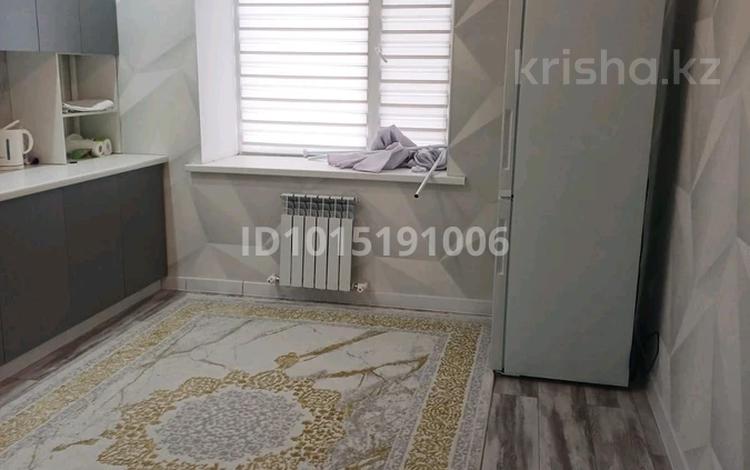 2-комнатная квартира · 68 м² · 3/9 этаж, мкр. Алтын орда за 200 000 ₸ в Актобе — фото 2