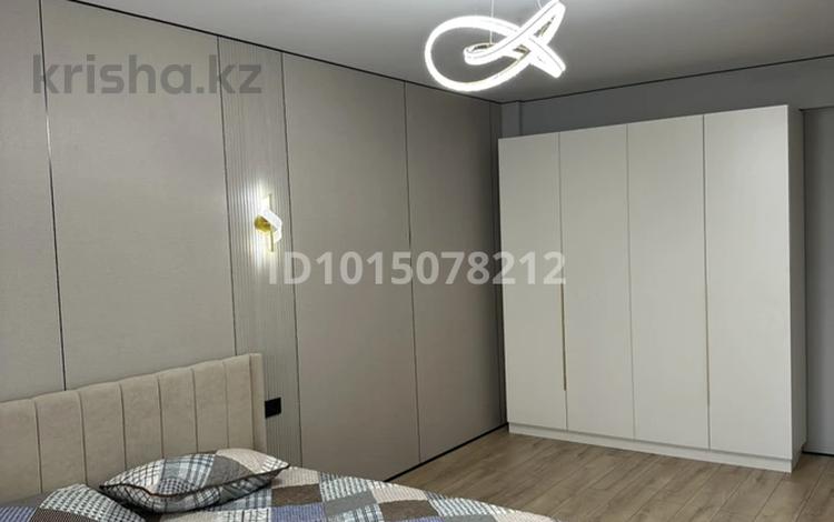 2-бөлмелі пәтер · 55 м² · 4/12 қабат, Ақбұлақ ш/а., Дарабоз 25А, бағасы: 25 000 ₸ в Алматы, Алатауский р-н — фото 2