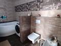 Жеке үй · 6 бөлме · 307.2 м² · 6 жүзд., Артыгалиева 47, бағасы: 120 млн ₸ в Уральске — фото 35