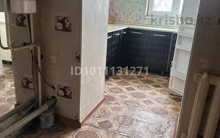 4-бөлмелі пәтер · 65 м², мкр Каратау, Толе би 7, бағасы: 100 000 ₸ в Таразе — фото 2