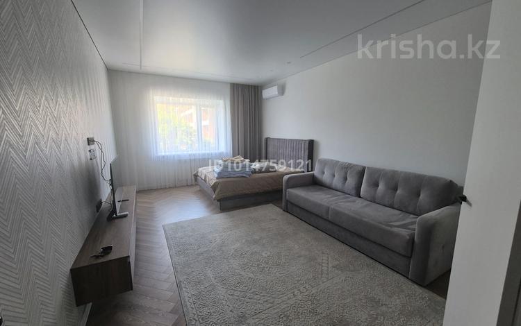 1-комнатная квартира · 55 м² · 3/9 этаж, Сьянова 41 — Толстого за 300 000 ₸ в Костанае — фото 2
