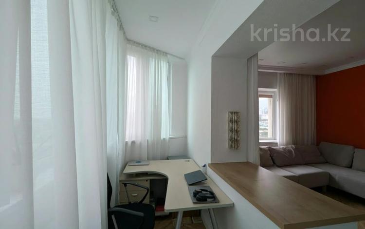 3-бөлмелі пәтер · 95 м² · 14/20 қабат, Курмангазы, бағасы: 110 млн ₸ в Алматы, Алмалинский р-н — фото 3