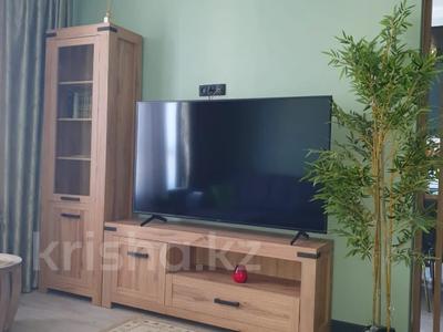 3-комнатная квартира · 100 м² · 13/16 этаж, мкр Акжайык, Сырым батыра 2 за 61 млн 〒 в Шымкенте, Абайский р-н