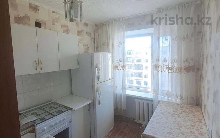 1-комнатная квартира, 30 м², 4/5 этаж, Петрова 12/3 — Куйши дина