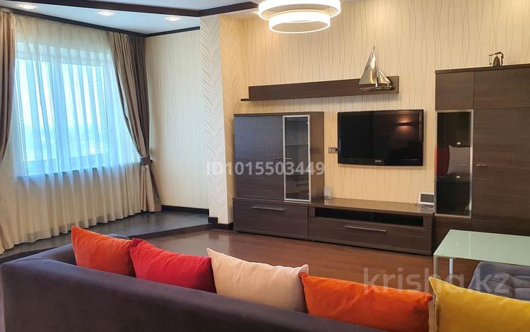 2-бөлмелі пәтер · 77 м² · 11/23 қабат, Кабанбай батыра 87, бағасы: 95 млн ₸ в Алматы, Алмалинский р-н — фото 2