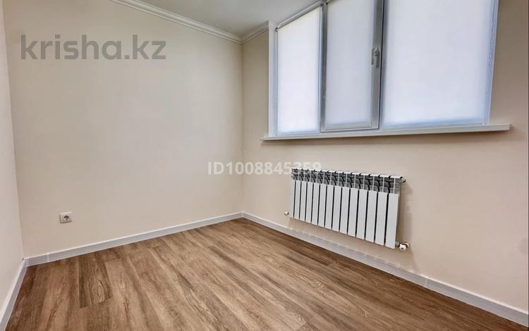 3-комнатная квартира · 56.6 м², мкр Центральный, Сатпаева за 25.5 млн 〒 в Атырау — фото 6