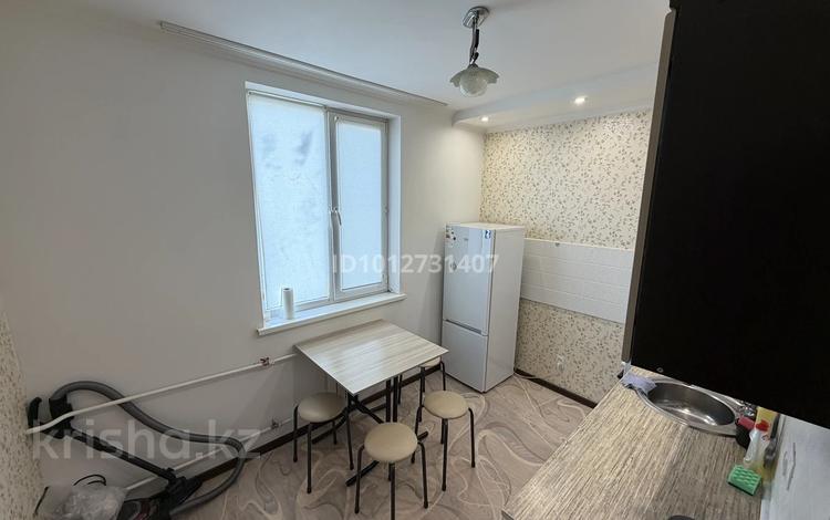 1-комнатная квартира · 35 м² · 7/9 этаж, 4 микрорайон 40 — Тд «транава», школа за 130 000 ₸ в Аксае — фото 2