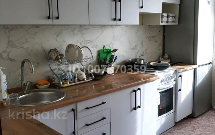 2-комнатная квартира · 59.8 м² · 4/9 этаж, Карагайлы 15 за 25.5 млн 〒 в Семее — фото 2