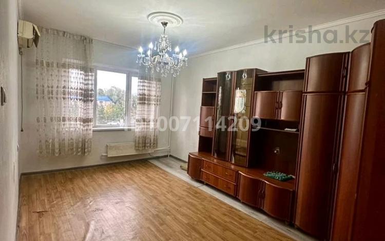1-комнатная квартира · 42 м² · 4/9 этаж, мкр Аксай-2 76 за 190 000 〒 в Алматы, Ауэзовский р-н — фото 2